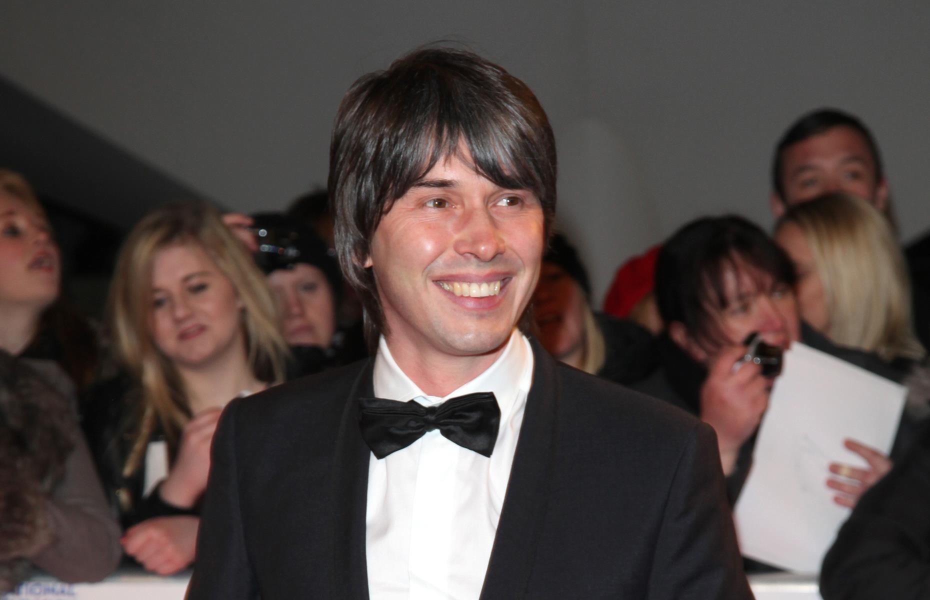 Brian Cox £250,000-£299,999